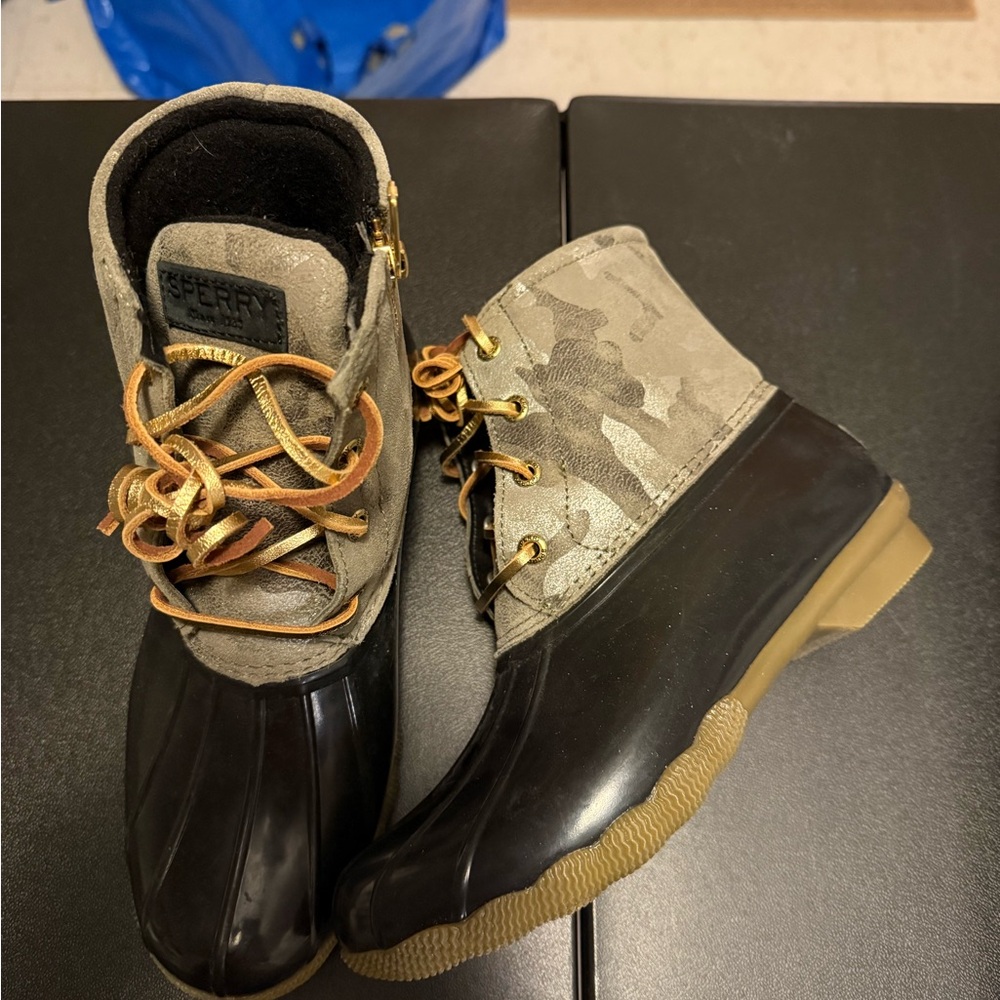 Sperry Black and Tan Camouflage Boots